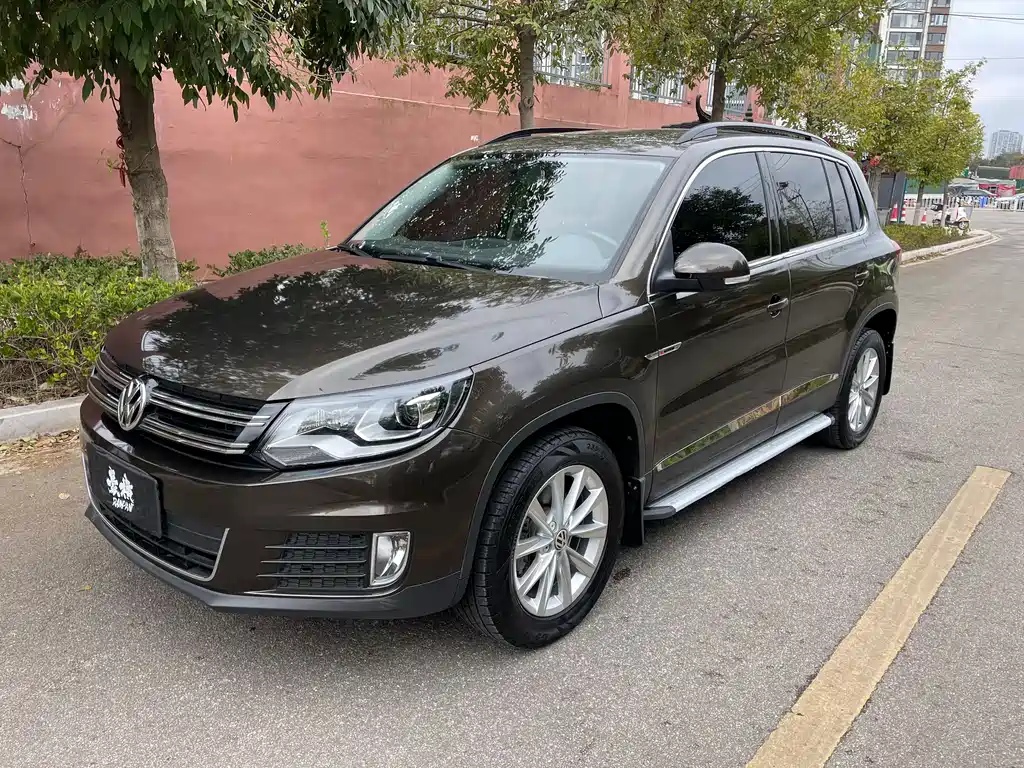 Volkswagen Tiguan 2017 — фото 1