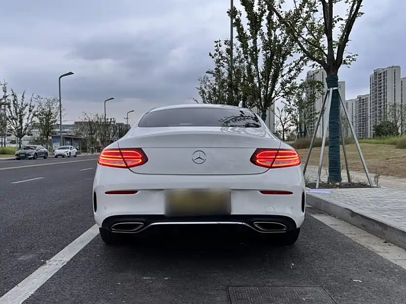 Mercedes-Benz C-Class 2020