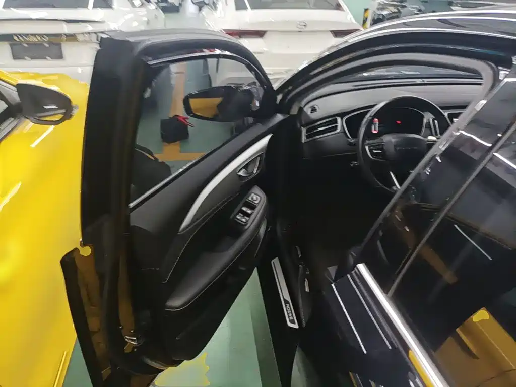 Roewe i6 MAX 2022 — фото 16