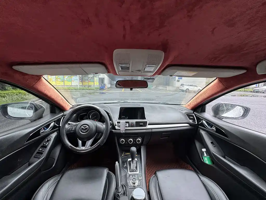 Mazda 3 Axela 2015