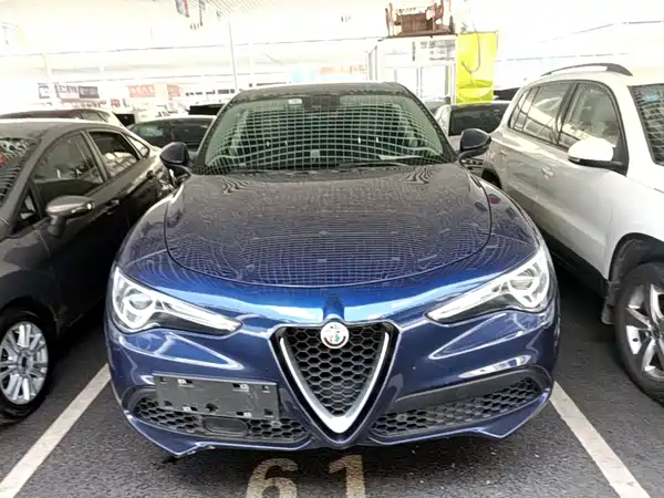 Alfa Romeo Stelvio 2019