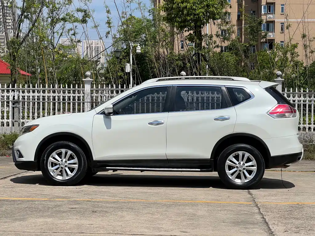 Nissan X-Trail 2015 — фото 30