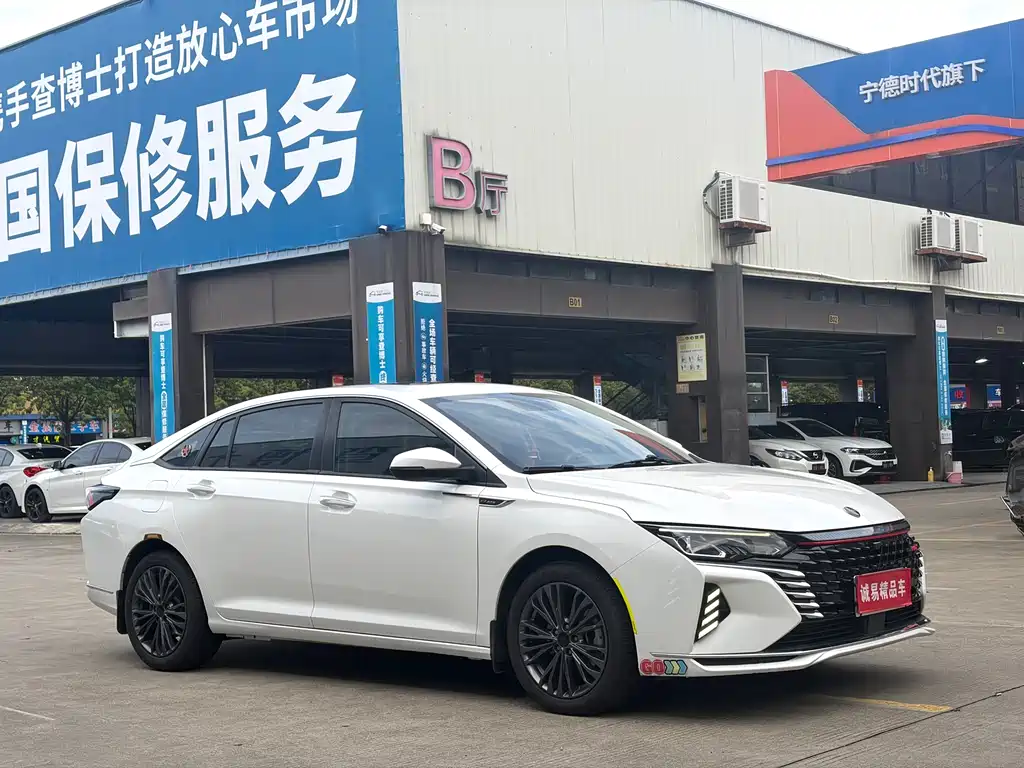 Dongfeng Yixuan MAX 2021 — фото 3