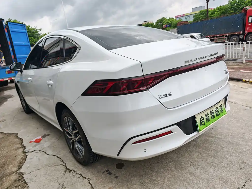 BYD Qin PLUS 2023 — фото 8