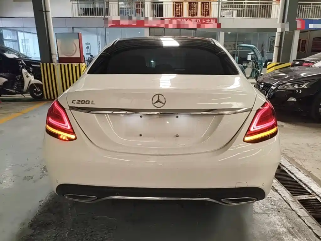 Mercedes-Benz C-Class 2021