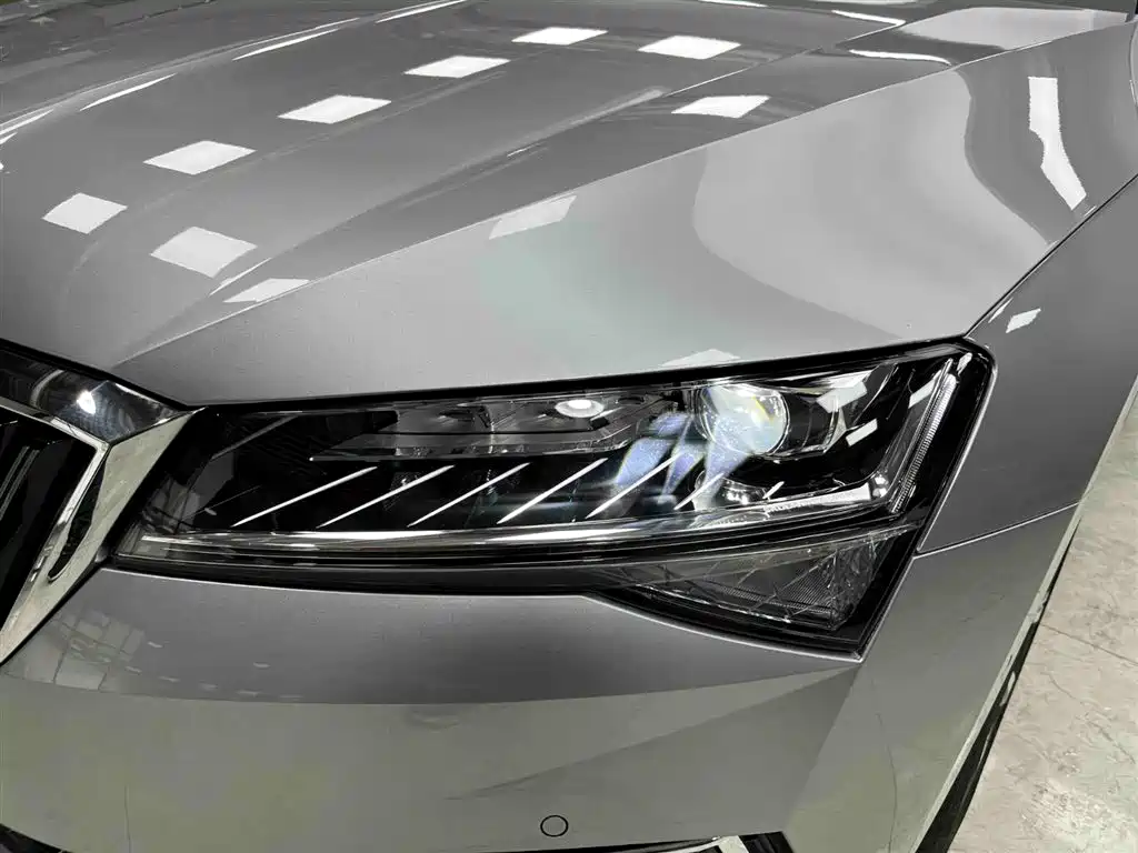 Skoda Superb 2024 — фото 18