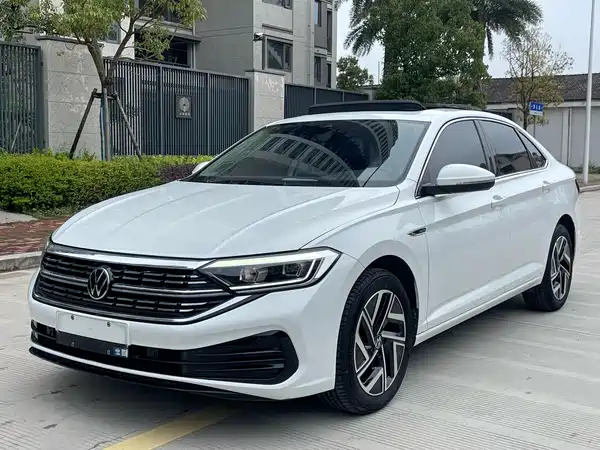 Volkswagen Sagitar 2022