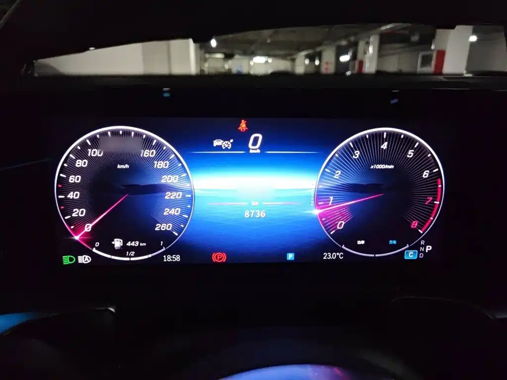 Mercedes-Benz GLB 2025