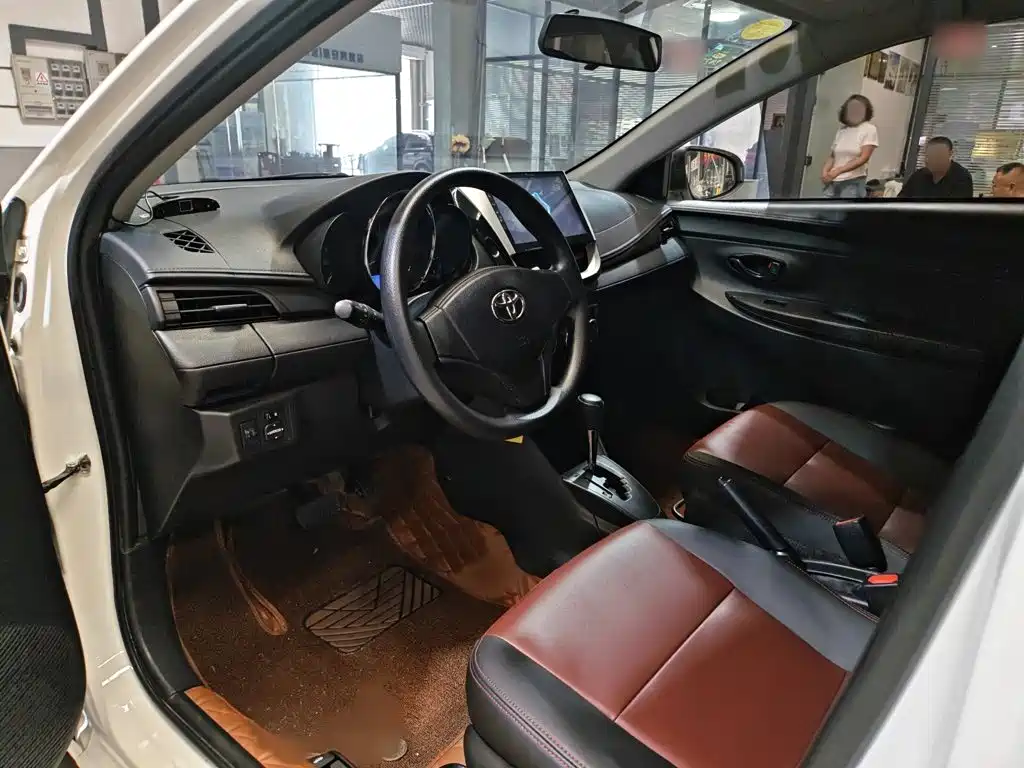 Toyota Vios 2018 — фото 12