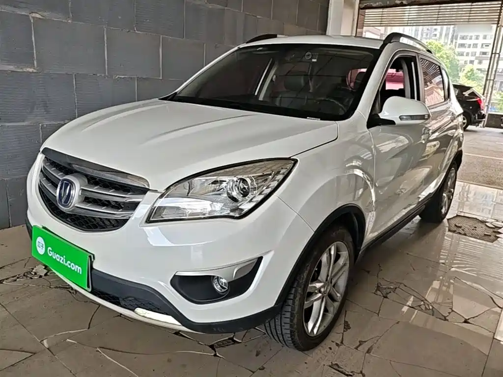Changan CS35 2016 — фото 2