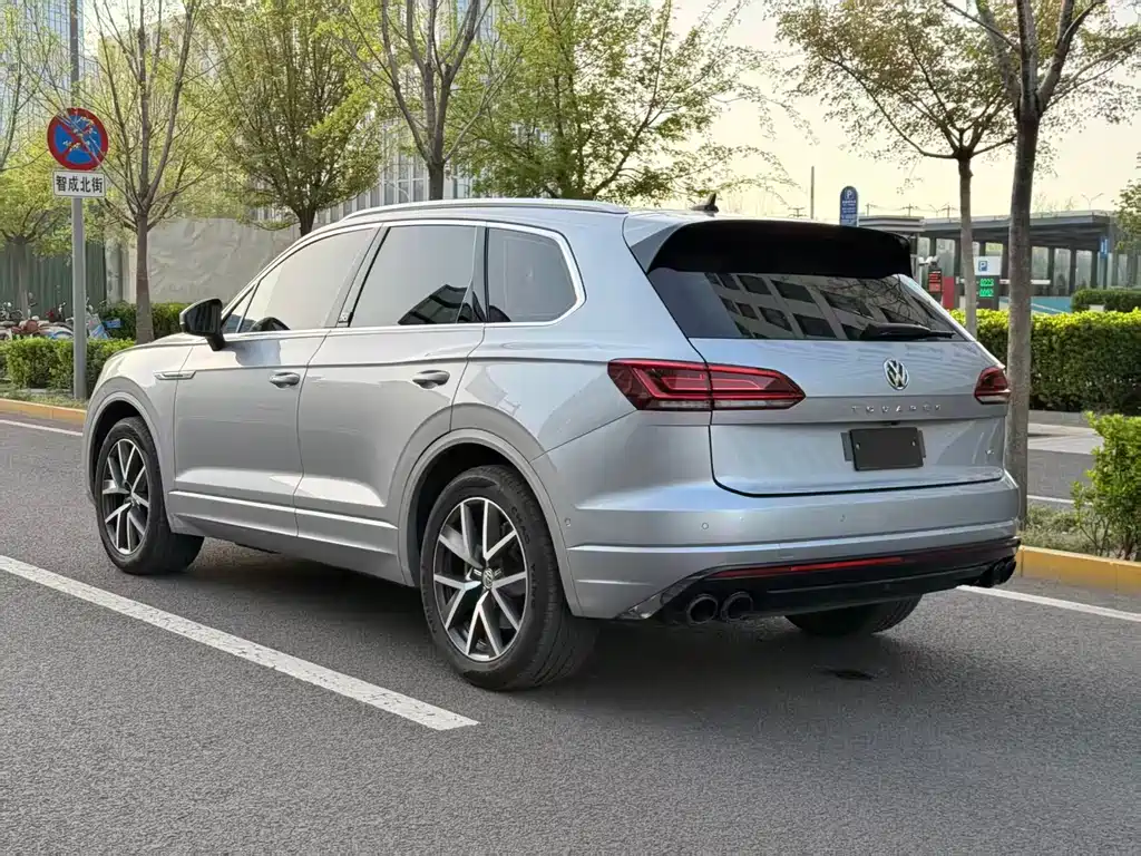 Volkswagen Touareg 2020 — фото 6
