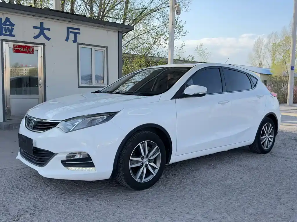 Changan Eado XT 2015 — фото 2