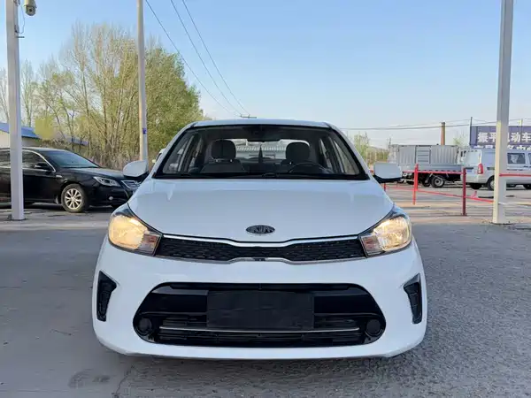 Kia Pegas 2017