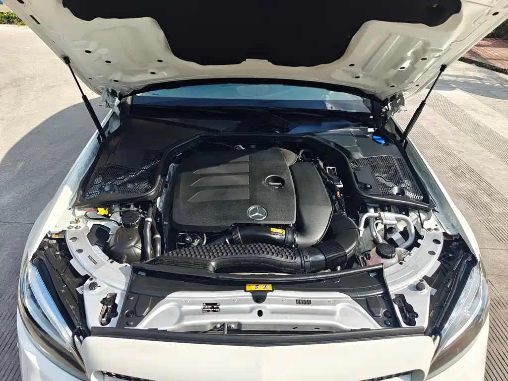 Mercedes-Benz C-Class 2019 — фото 18