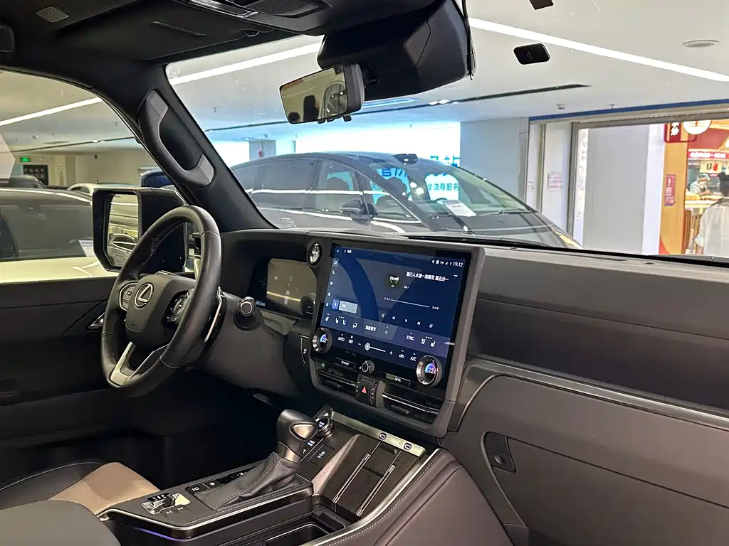 Lexus GX 2025 — фото 12
