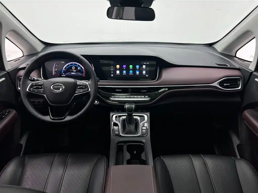 GAC Motor Trumpchi M6 2022 — фото 17