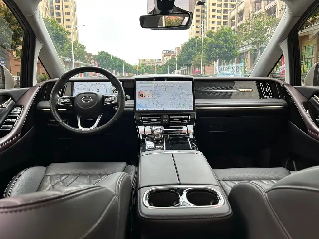 GAC Motor Trumpchi M8 2023 — фото 12