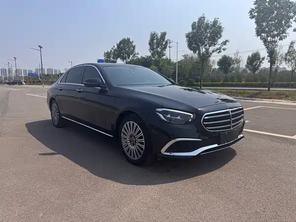 Mercedes-Benz E-Class 2023