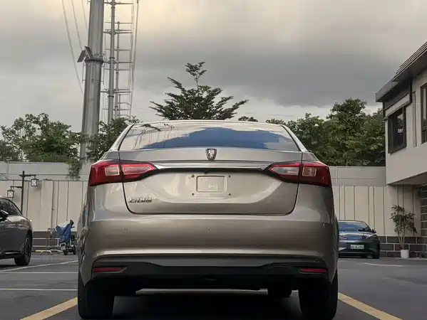 Roewe 360 2017