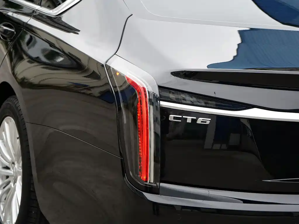 Cadillac CT6 2024 — фото 11