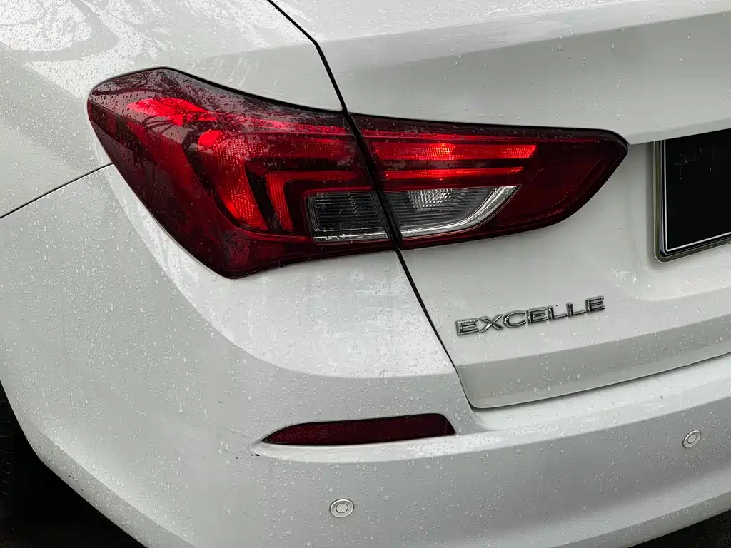 Buick Excelle 2020 — фото 17