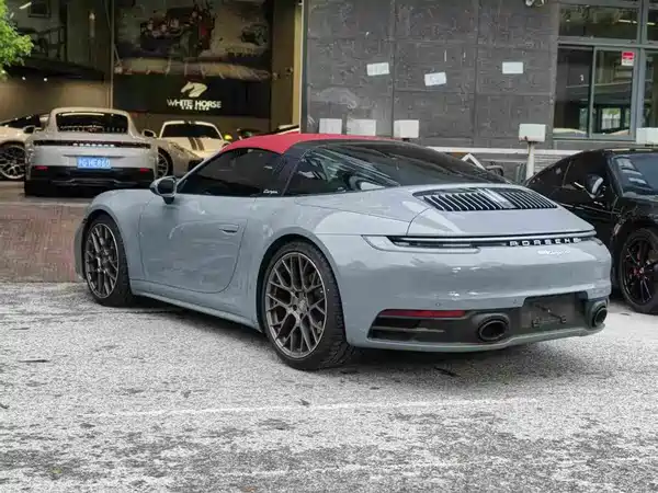 Porsche 911 2022