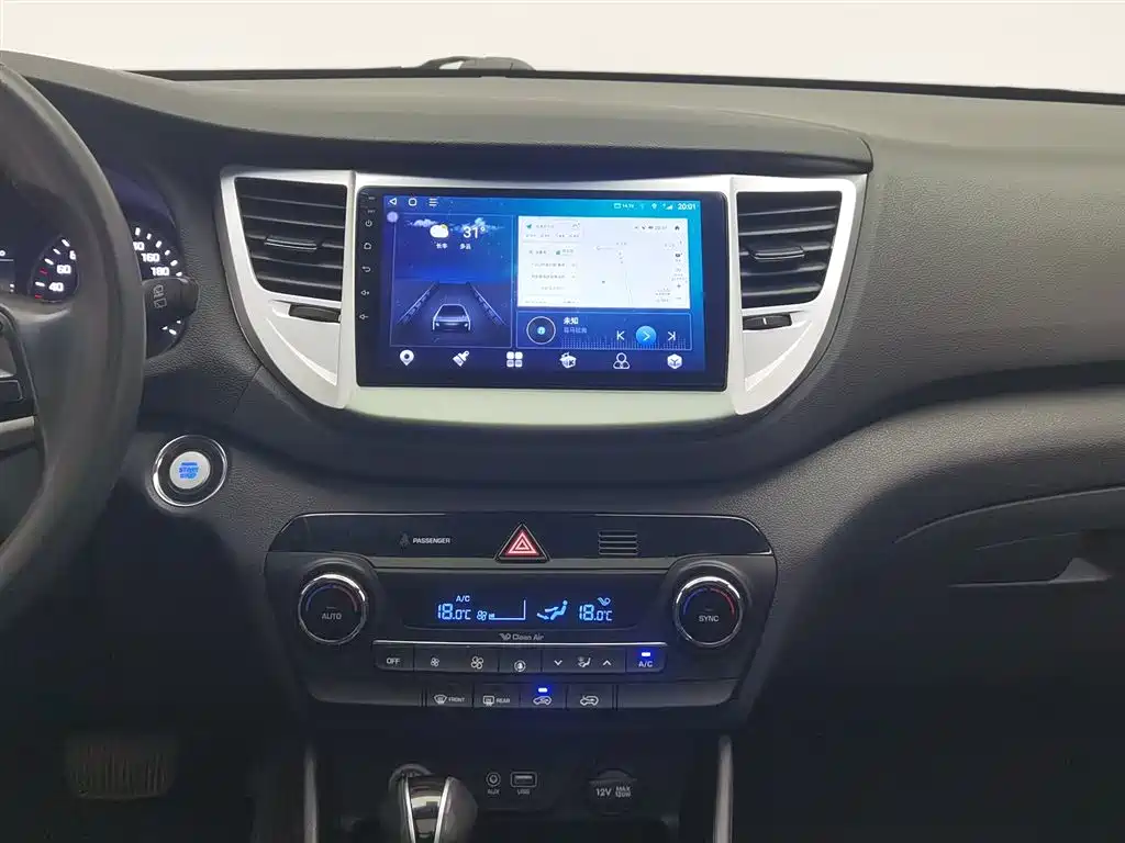 Hyundai Tucson 2018 — фото 12