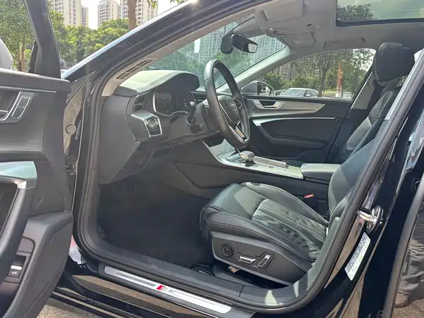 Audi A6L 2023