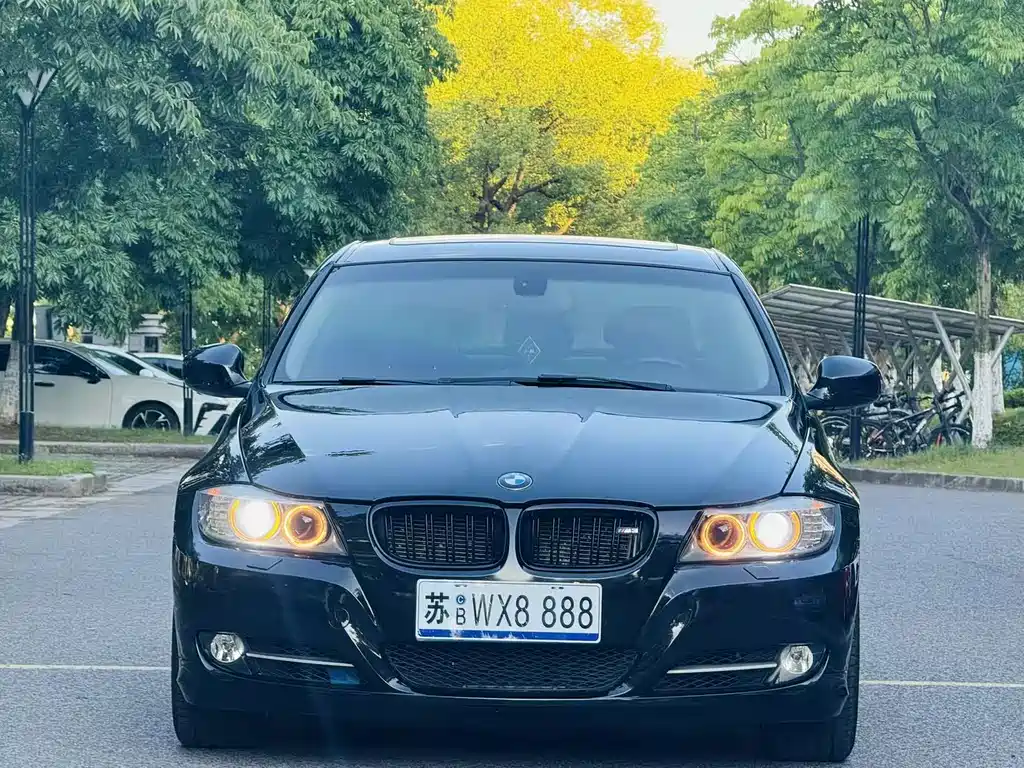BMW 3 Series 2011