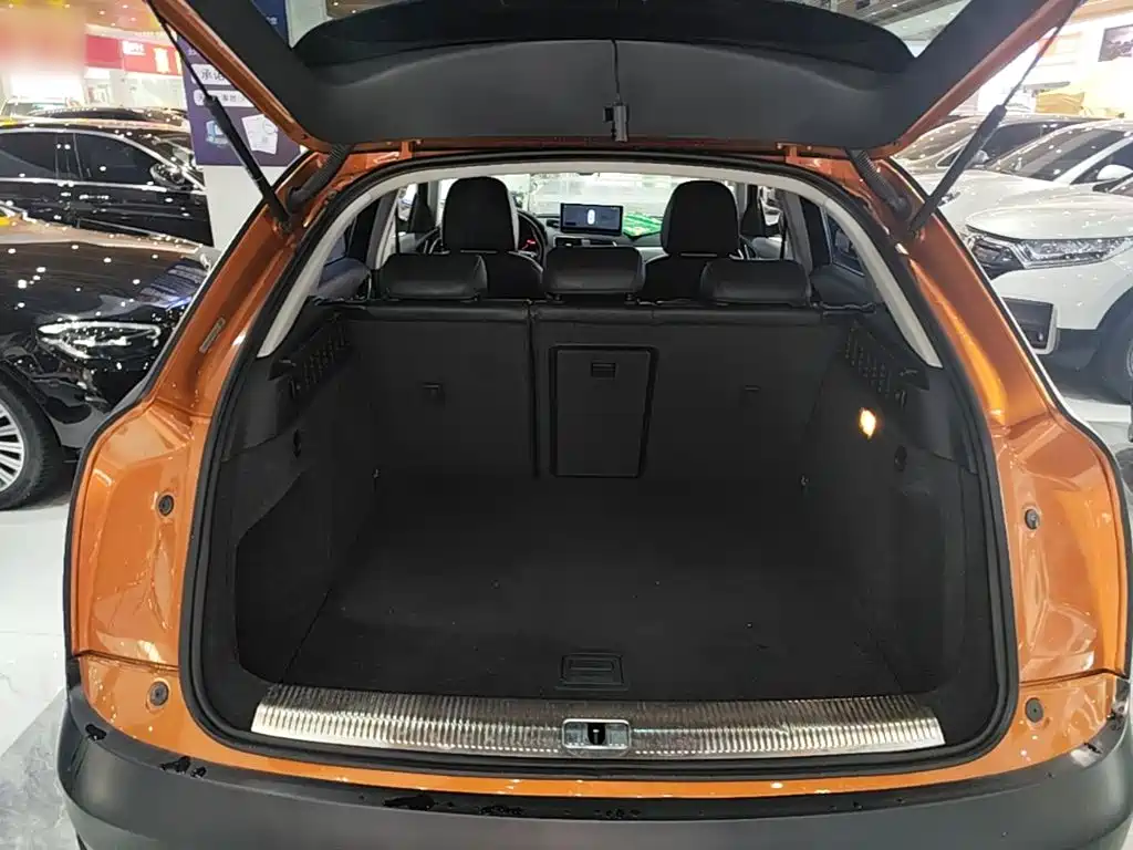Audi Q3 2014 — фото 19