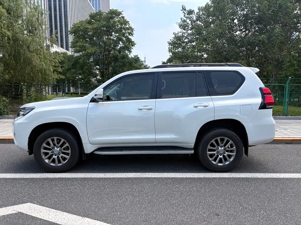 Toyota Prado 2018