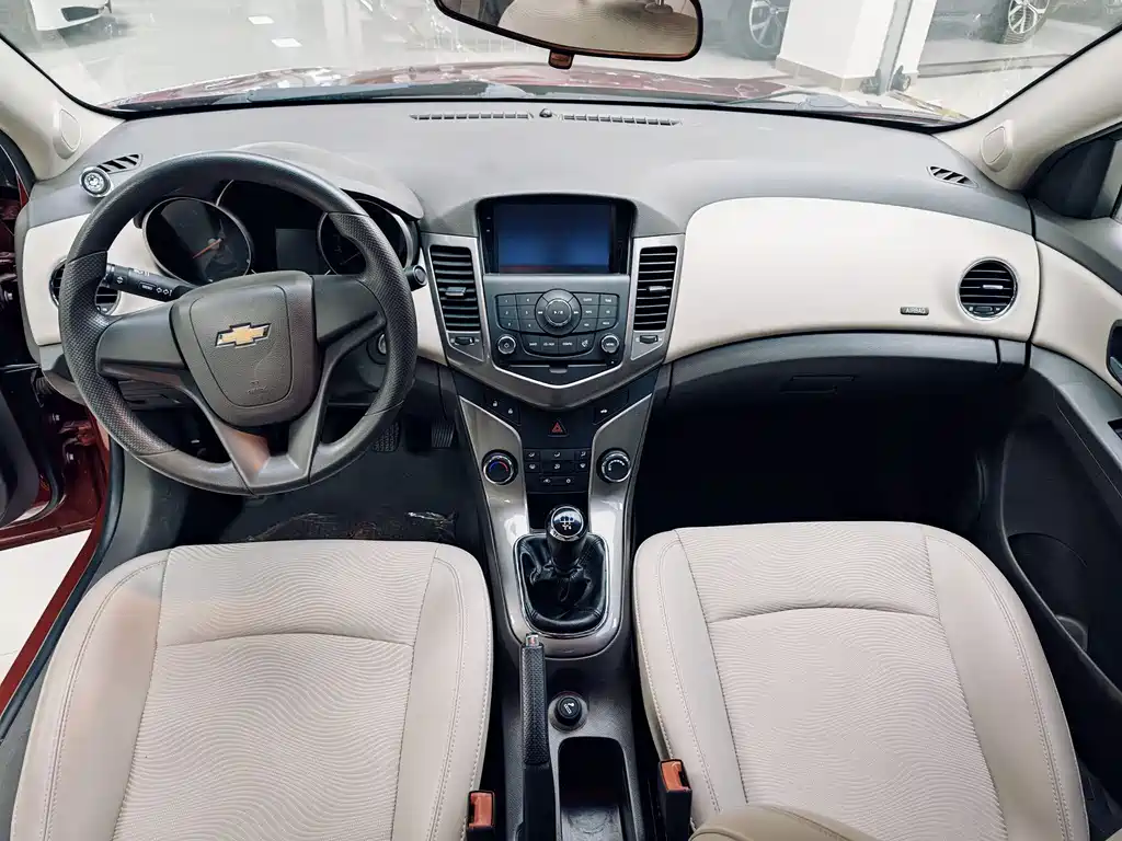 Chevrolet Cruze 2015 — фото 11