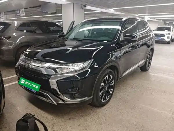 Mitsubishi Outlander 2021