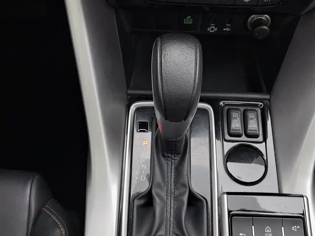 Mitsubishi Eclipse Cross 2019 — фото 13