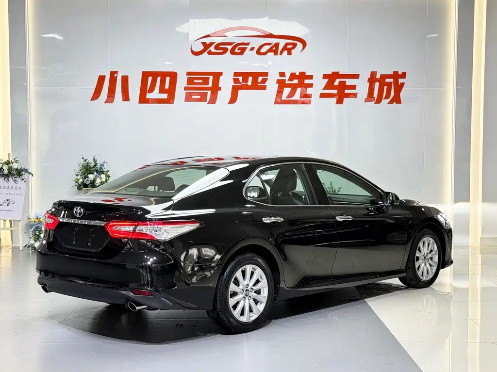 Toyota Camry 2020 — фото 6