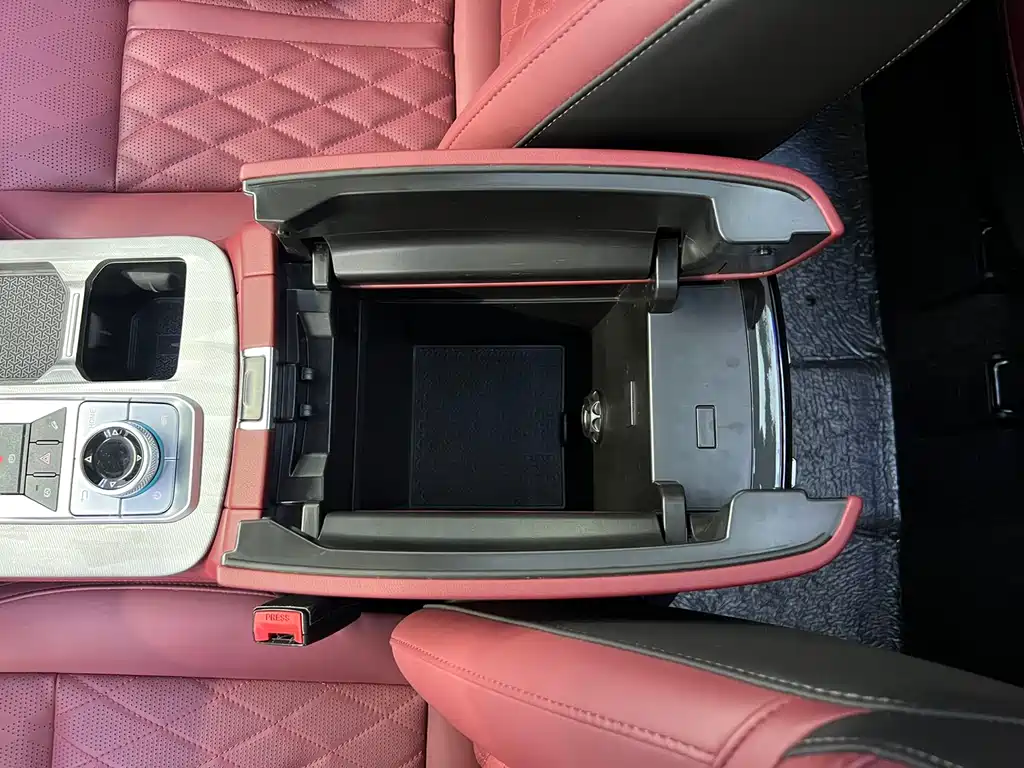 Jetour X70 PLUS 2023 — фото 11