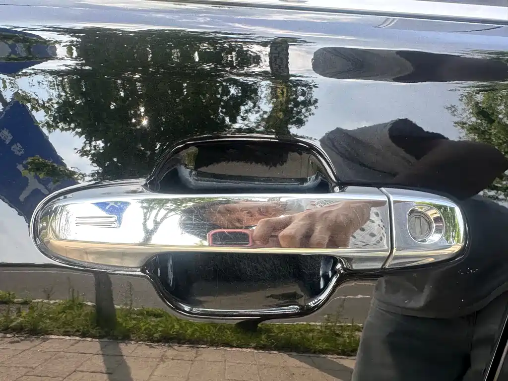 Subaru Forester 2023 — фото 10