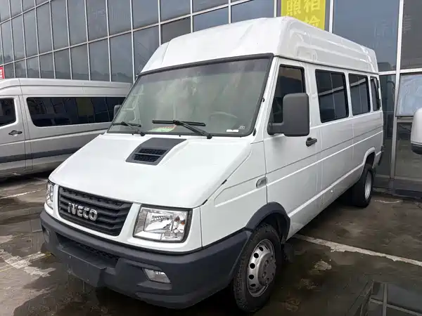 Iveco Proud 2023