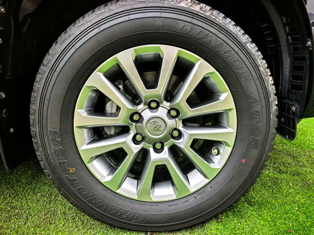 Toyota Prado 2019 — фото 13
