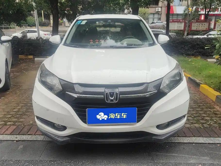 Honda Vezel 2016
