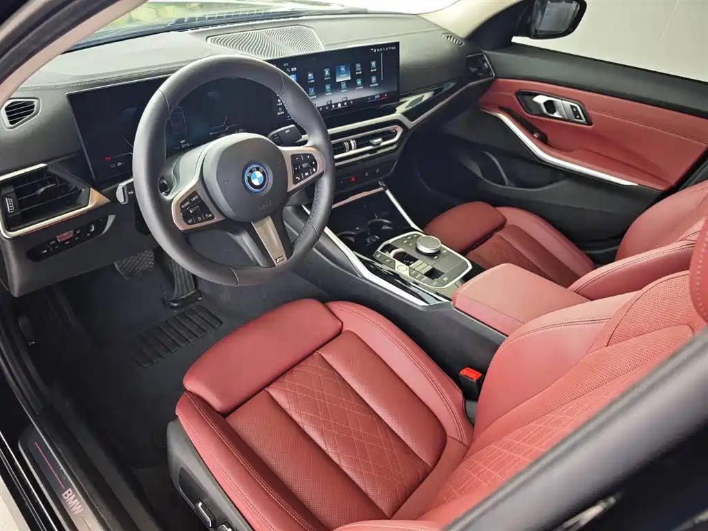 BMW i3 2024 — фото 8