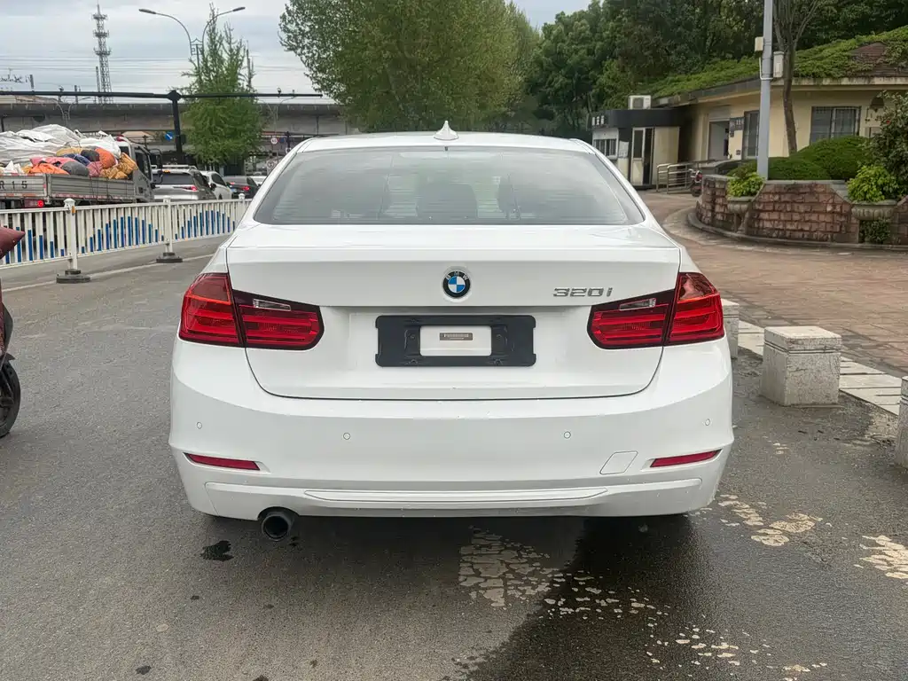 BMW 3 Series 2015 — фото 4