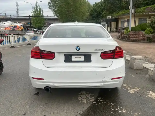 BMW 3 Series 2015