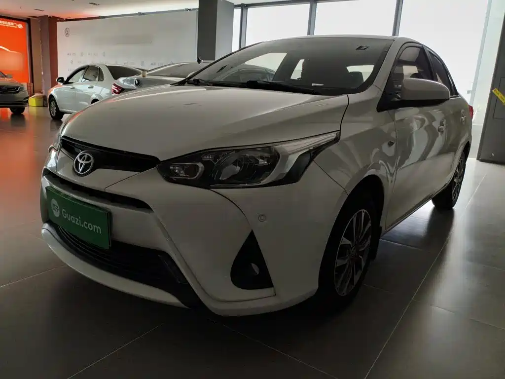 Toyota Yaris L 2018 — фото 1