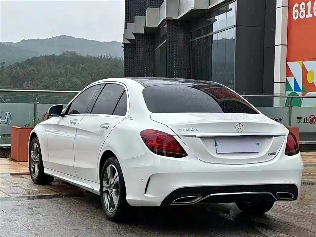 Mercedes-Benz C-Class 2019 — фото 6