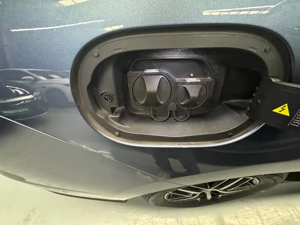 BYD Seal 05 DM-i 2025 — фото 28