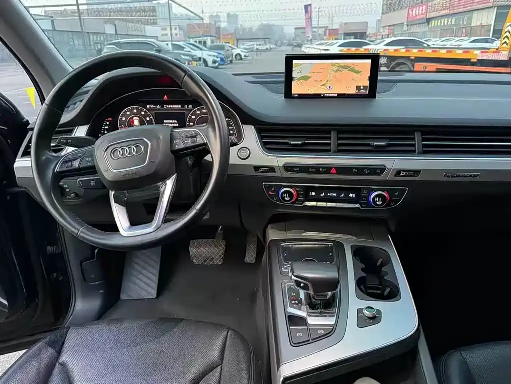 Audi Q7 2018 — фото 15