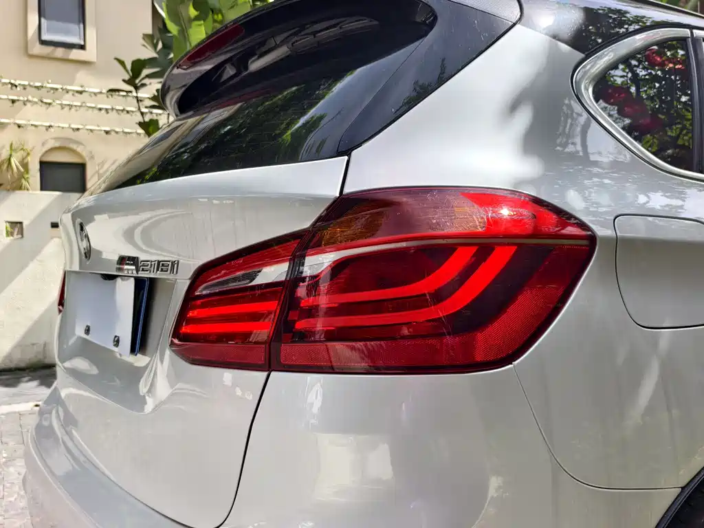 BMW 2 Series Active Tourer 2019 — фото 6