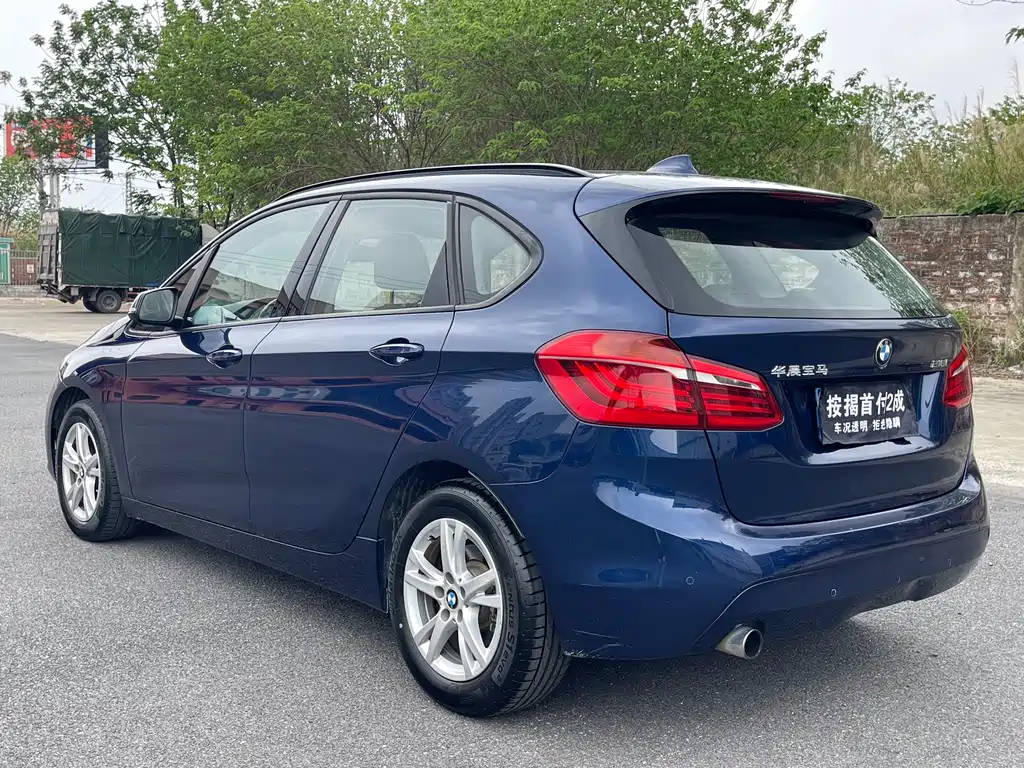BMW 2 Series Station Wagon 2018 — фото 7