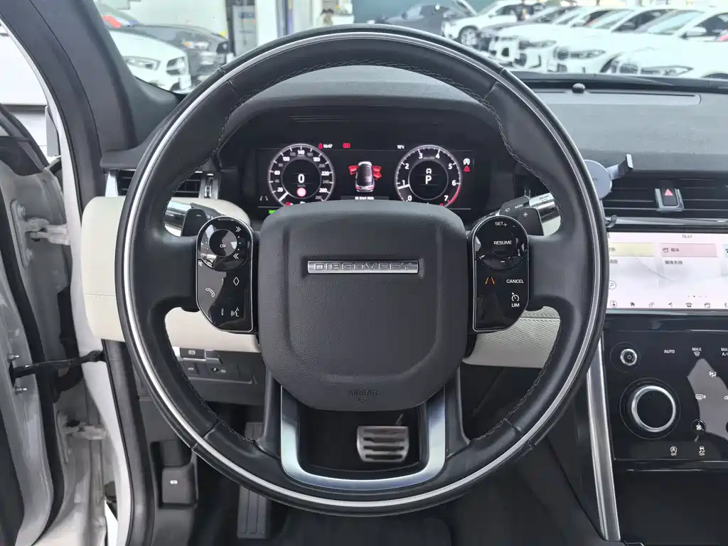 Land Rover Discovery Sport 2020 — фото 10